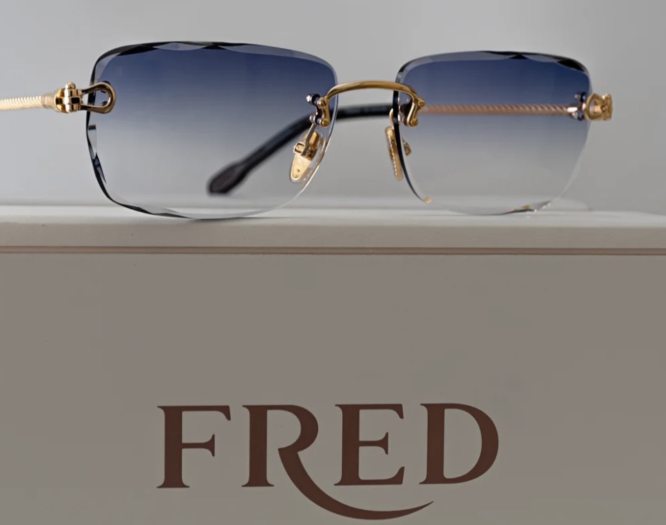 Monture percée Fred avec verres bleus dégradés et taille Diamond Cut